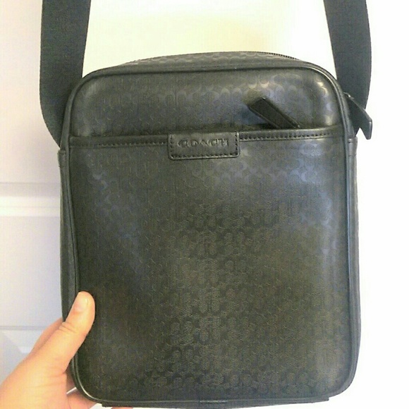 !!!!SOLD!!!!!Authentic Coach Crossbody Purse
