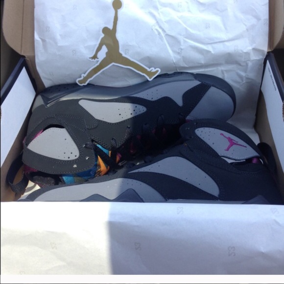 Boys Jordan's for women