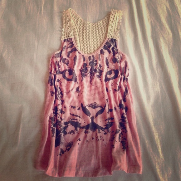 Wetseal Tiger Tank Top