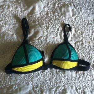 Triangl bathing suit top