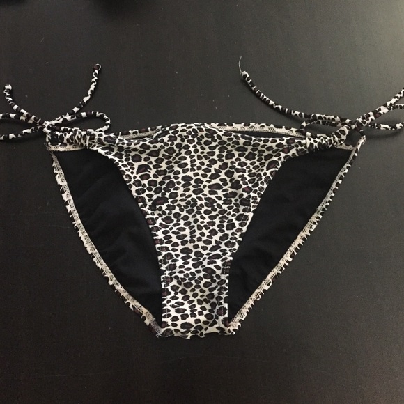 baiting suit bottoms! - Picture 1 of 3