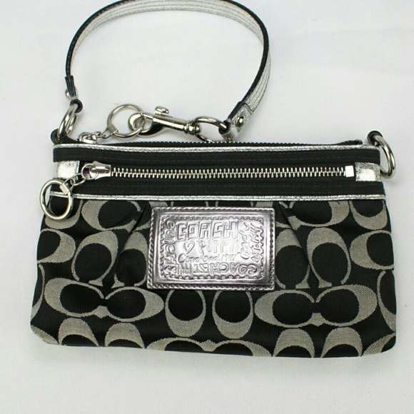COACH Poppy Signature Canvad wristlet
