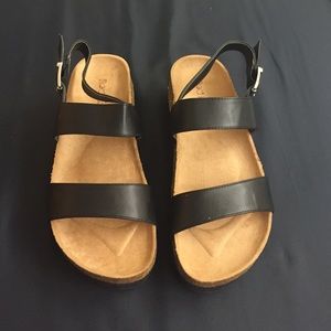 Jasmine Black Flatform Slider