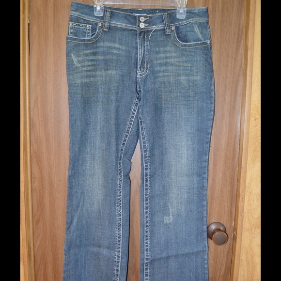 cato distressed jeans