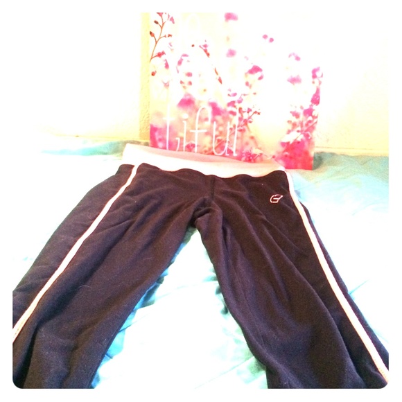 Aropastale crop leggings.