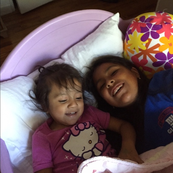 Meet your Posh Ambassador Mirian - Picture 4 of 8