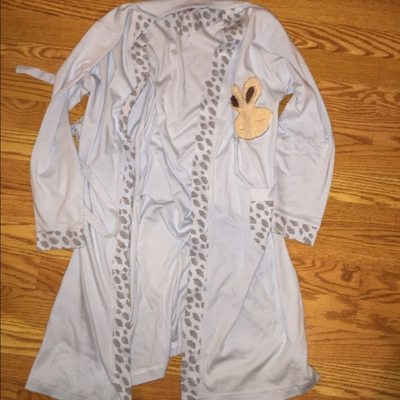 Women's sleep/bath robe brand new with no tag