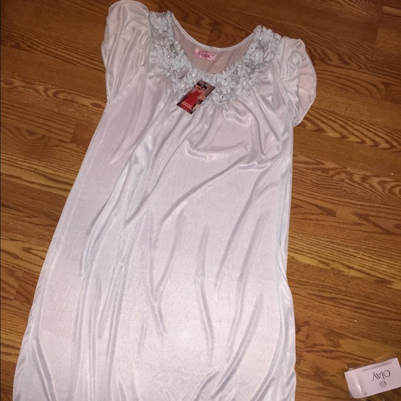 Women's sleep robe long new with no tag - Picture 1 of 4