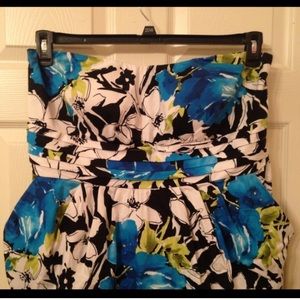 Floral print strapless dress