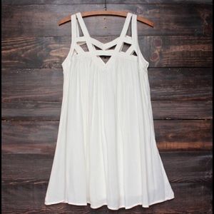 ✨White caged dress size small✨