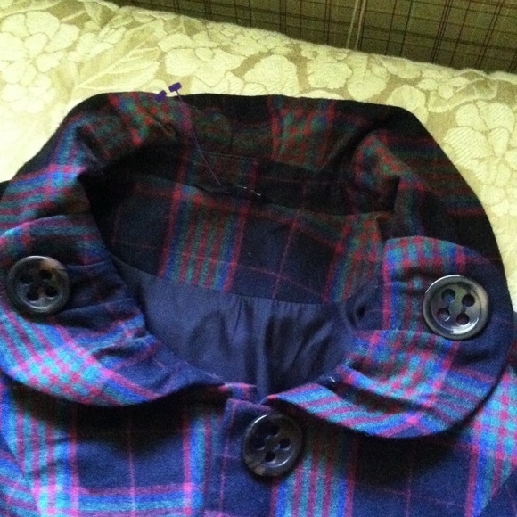 Girl’s Jacket - Picture 2 of 4