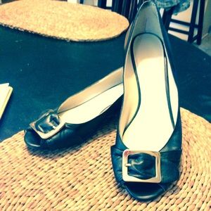 WOMEN'S ~ GORGEOUS NINE WEST WEDGE FLATS-SIZE 9M