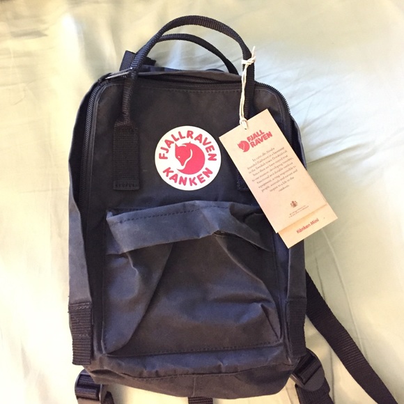 Fjällräven Kanken black mini backpack!