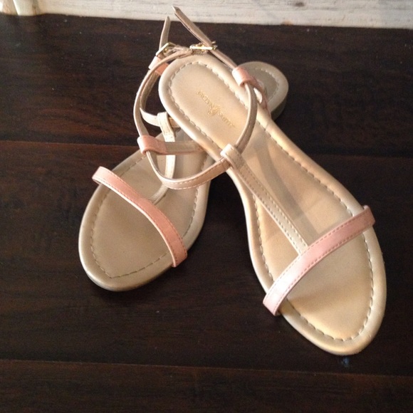 Summer sandals