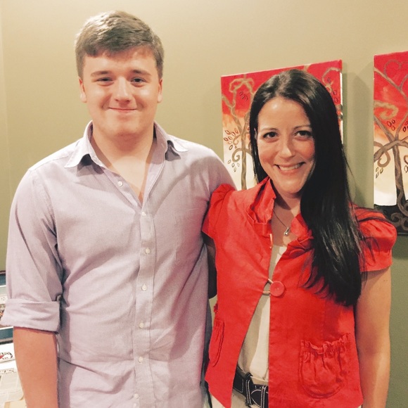 Meet Your Posher! 🌼🍀💐 - Picture 4 of 4