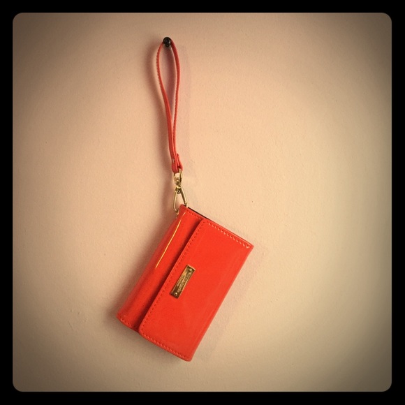 kate spade Handbags - Kate Spade Patent Leather Wristlet and iPhone Case