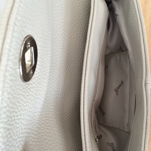 Jewell: Wrigley Handbag or Clutch - Picture 4 of 4