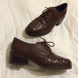 Vintage Brown Leather Woven Platform Oxfords