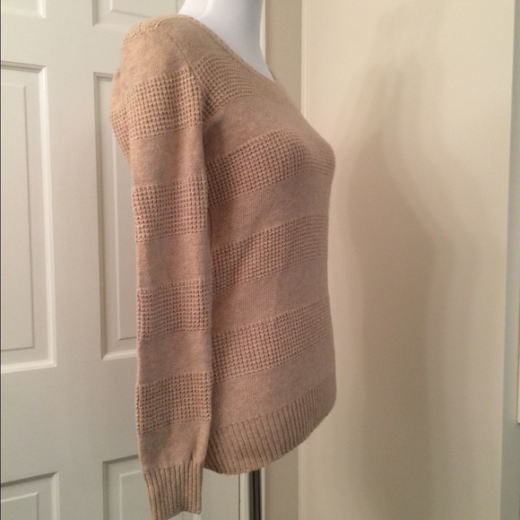 NWT! Old Navy Sweater - Picture 2 of 4