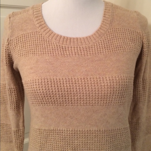 NWT! Old Navy Sweater - Picture 4 of 4