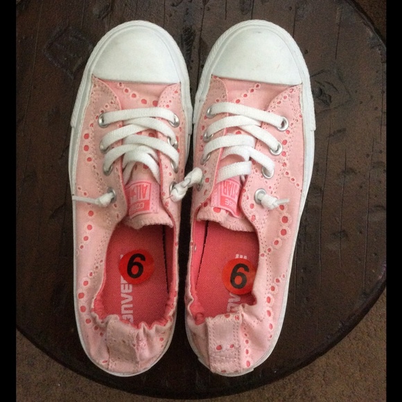 converse slip on pink