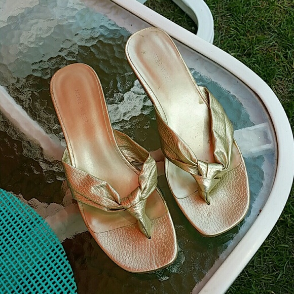 Nine west gold leather Sandles.  Size 7.5
