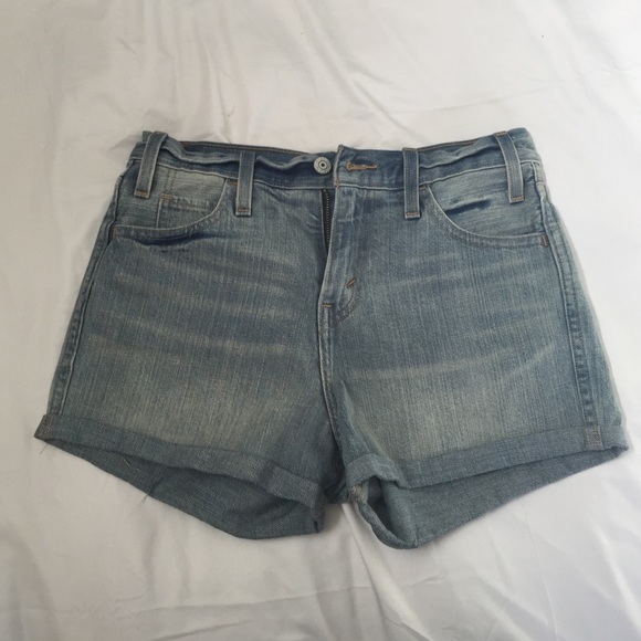 Levi's Mid Rise Denim Shorts