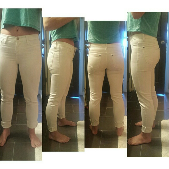 Skinny jeans size 0- fit like a size 3