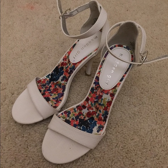 Steve Madden Ankle Strap Sandal Heels SZ 6