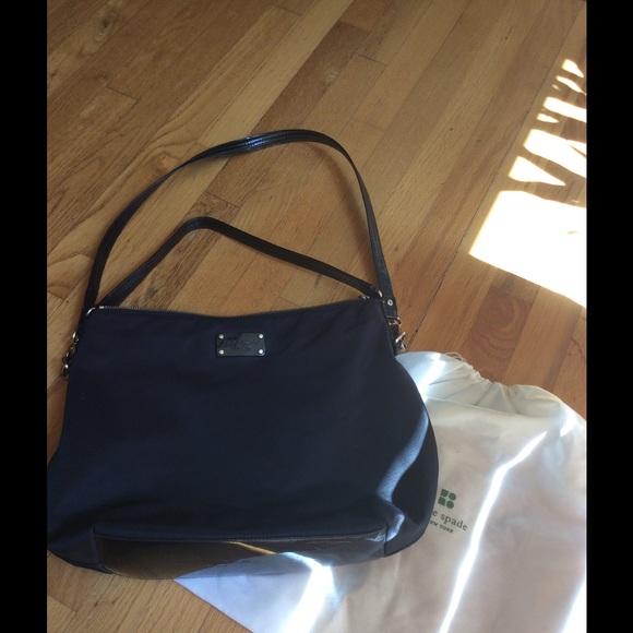 KATE SPADE BAG/REMVBL STRAP! TIMELESS BAG!
