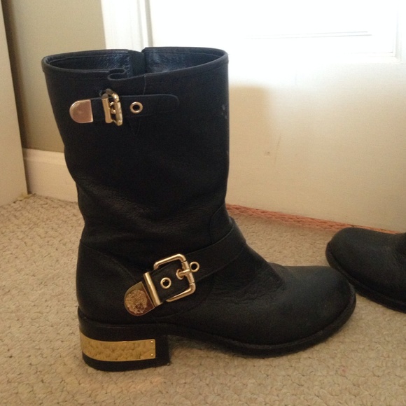 Boots - Picture 3 of 3