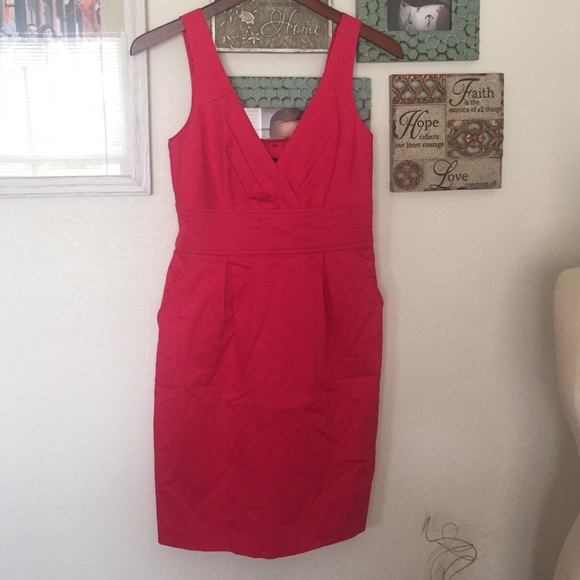Express dress with pockets