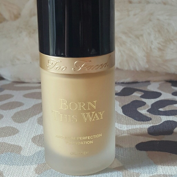 Too Faced Born This Way Foundation