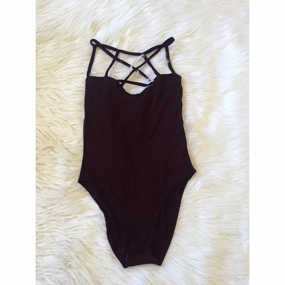 ❌SOLD❌ Black Caged Bodysuit - Picture 3 of 3