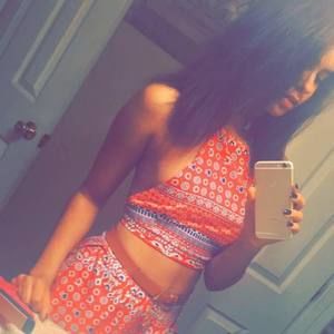 Meet your Posher, Tessa