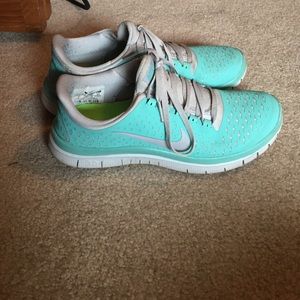 Tiffany blue free 3.0