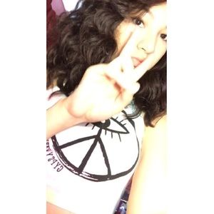 Meet your Posher, Anissa