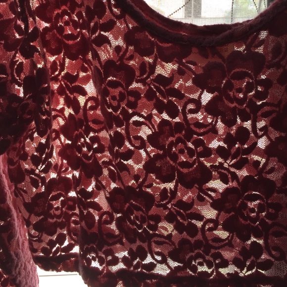 Floral printed see through top - Picture 2 of 2