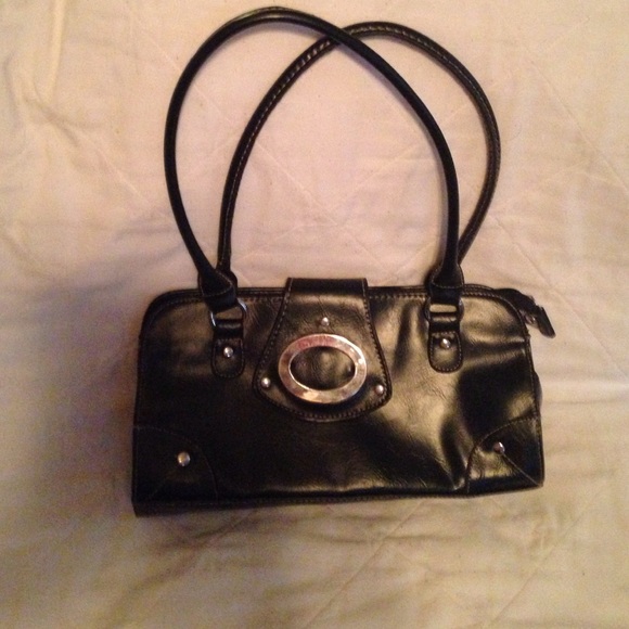 Black purse no brand name