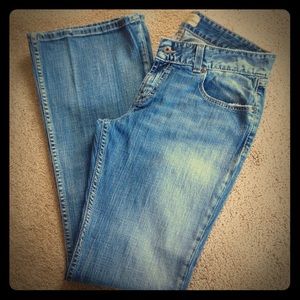 Buckle culture stretch jeans