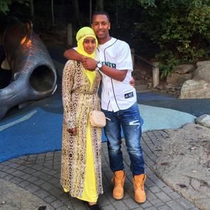 Meet your Posher, Uzeifa