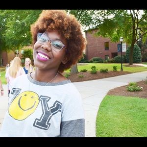 Meet your Posher, Janae