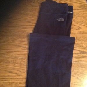 Black north face yoga leggings