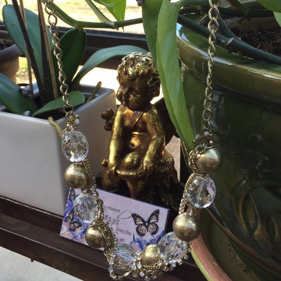 💎 Ever So Gorgeous Statement Necklace 💎 - Picture 1 of 3