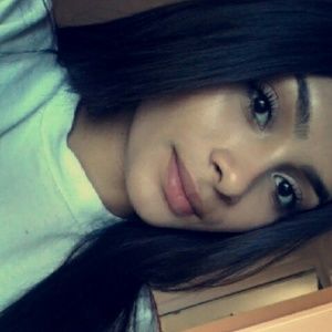 Meet your Posher, Miriam