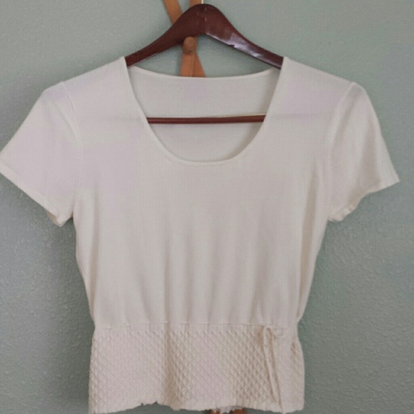 Short sleeve sweater