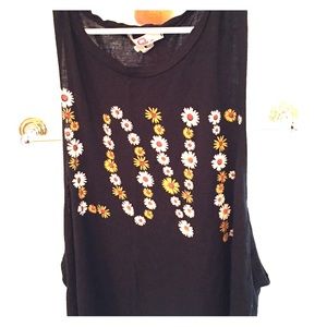 Casual black "love" tank
