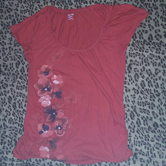 Motherhood top