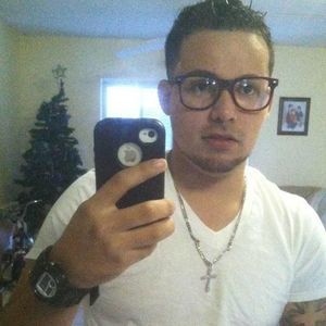 Meet your Posher, Augusto