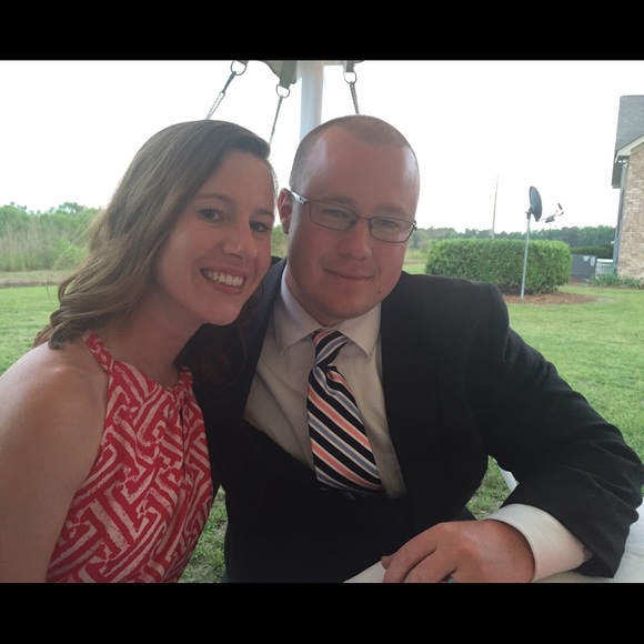 Meet your Posher, Amy!! - Picture 2 of 4